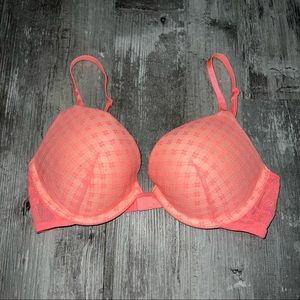 Victoria Secret Peach Color Lace Push Up Bra Size 32D